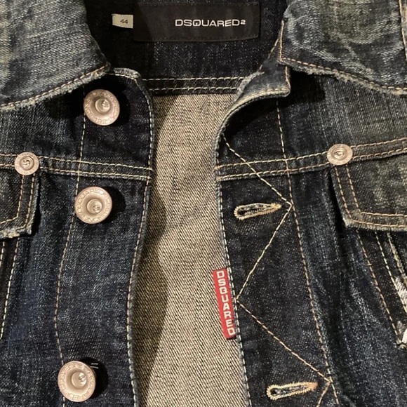 NWOT Dsquared2 Women Dark Blue
Denim Cropped Distressed Jean
Jacket sz 44 (US 8) - Picture 5 of 16